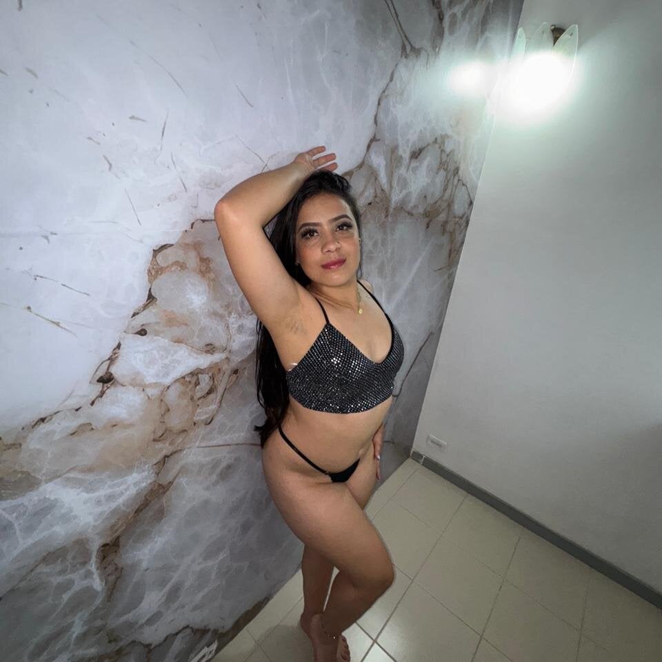 sofiaamontana profile