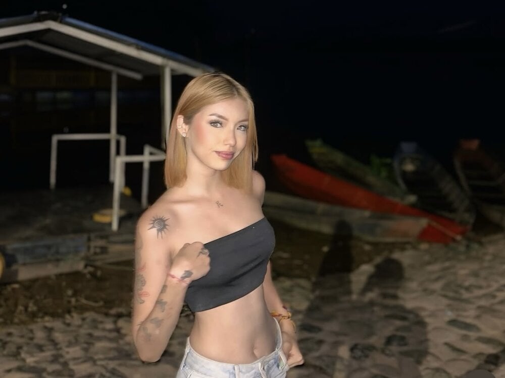 red_foxxxy69's Offline XXX Chat