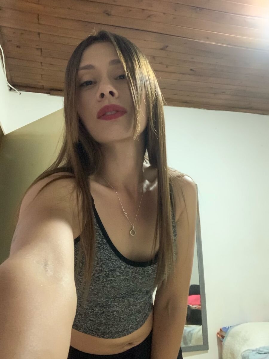 chloe_meller