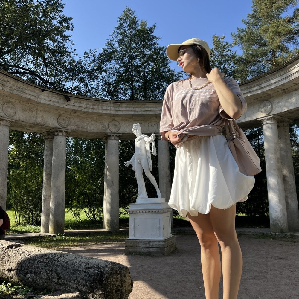 Eva-spring- profile