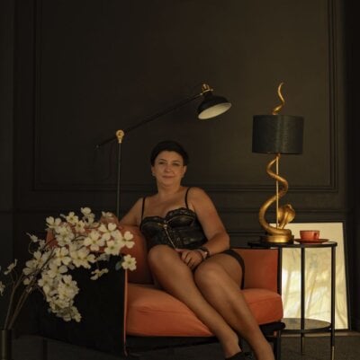 MilaSkyy Female C2c Online Cam Striptease
