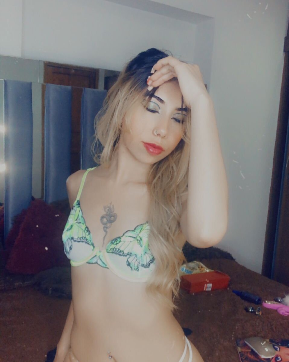 alessia_clarkk profile