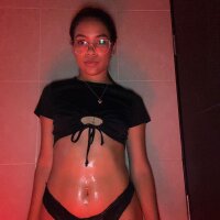 sara_sexxxx's Offline XXX Chat