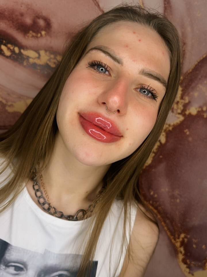 ManeLuxe 🌙 live cam