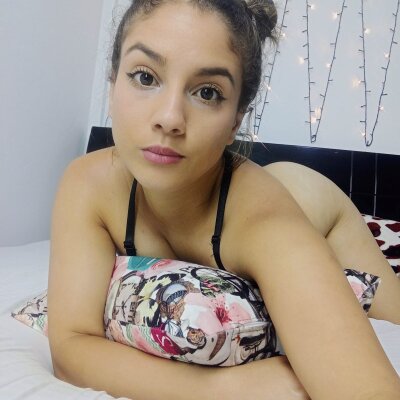 Aurora_dreams1 🌿 live online cam