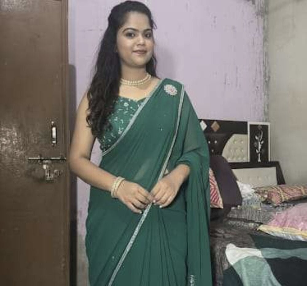 sexy_riya_9 from stripchat
