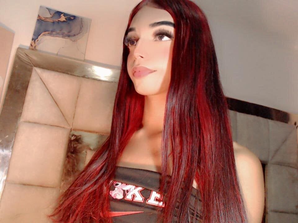 cami_tsdoll from stripchat