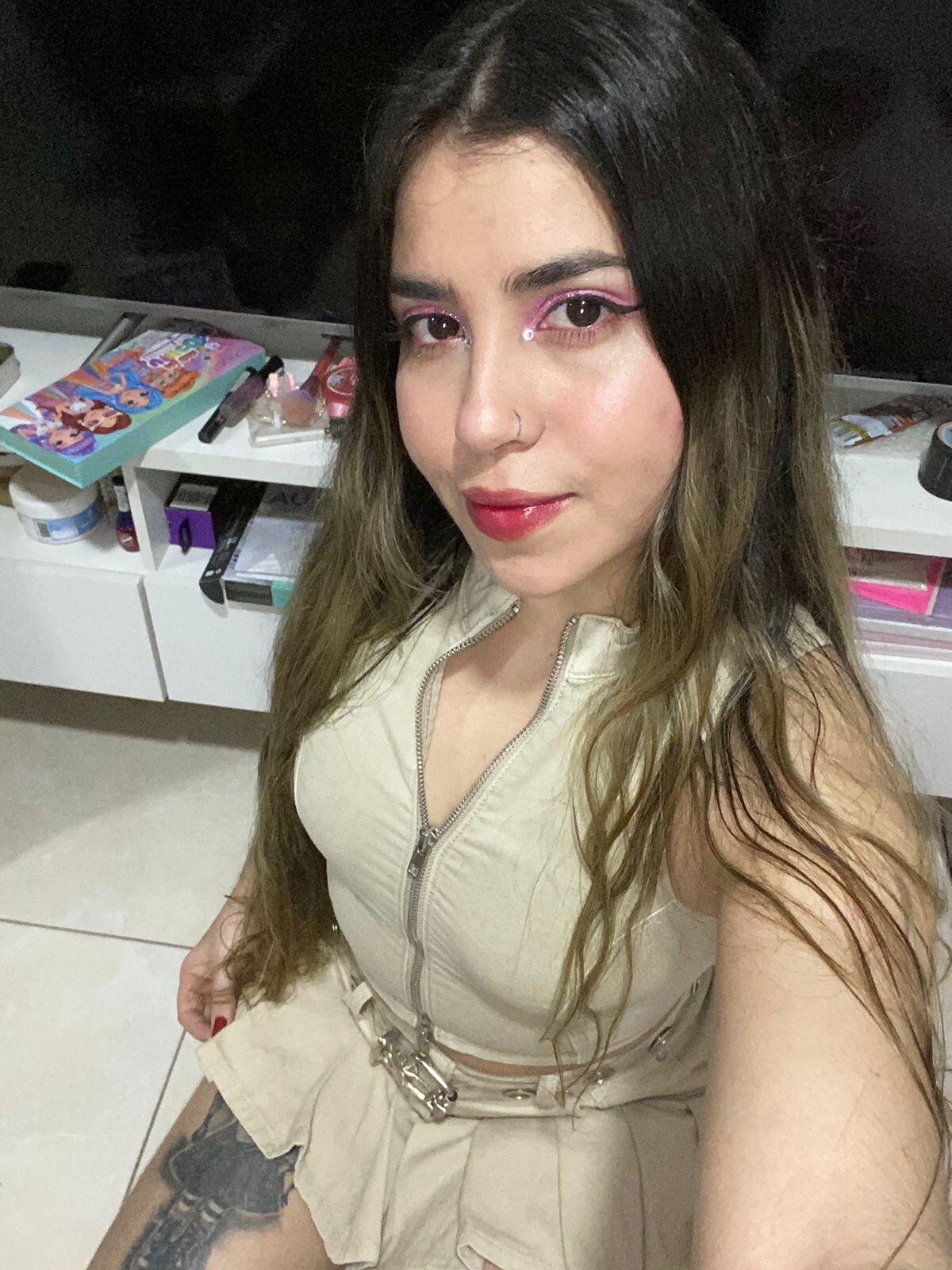 violetta_taylor_