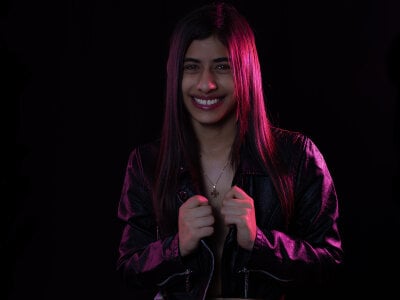 Valery-rivas Female Bestyoung Free Webcam Striptease