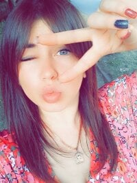 Viktoria_Casey's Offline Chat Room