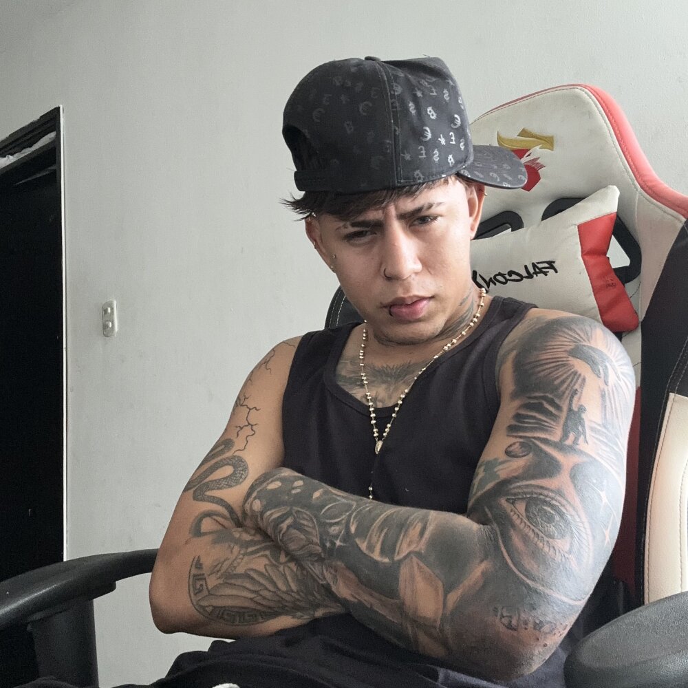 tu_flaco_sexx's Offline XXX Chat