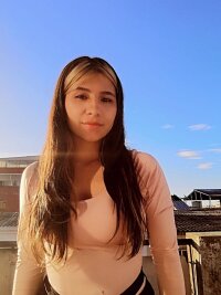 Lena_pauull's Offline Chat Room