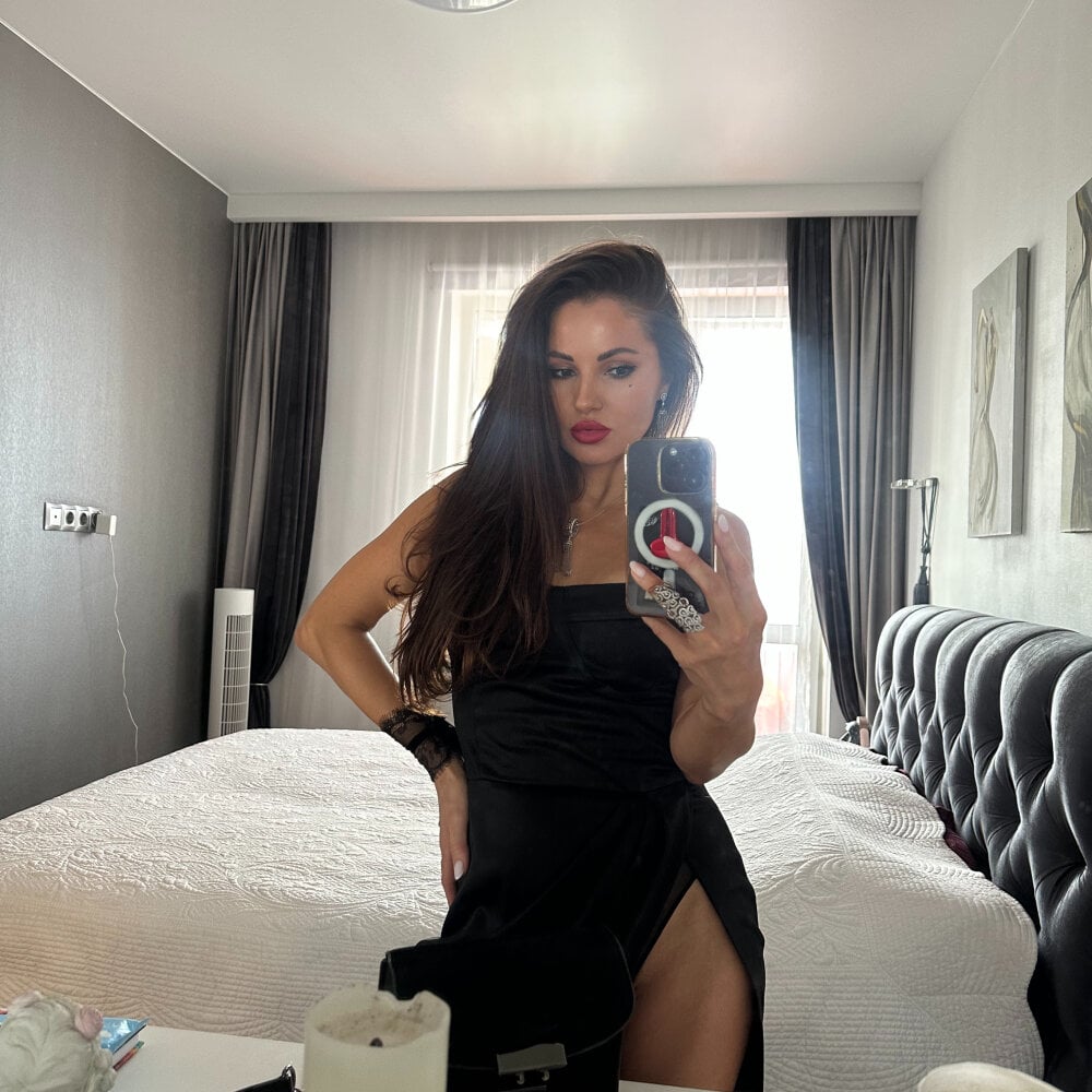 sexcityguide.com sovianne livesex profile in straight cams