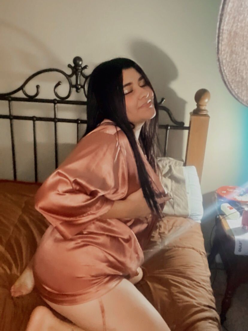 Live sex webcam photo for SweetAngelLove #284357639