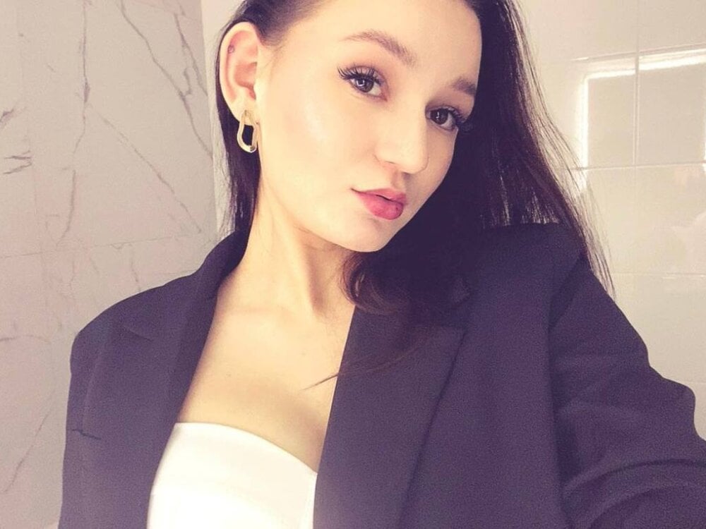 cam-performer.com violla_shake livesex profile in middle-of-nowhere cams