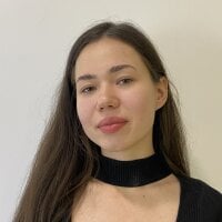Bella_Ri's Offline Chat Room