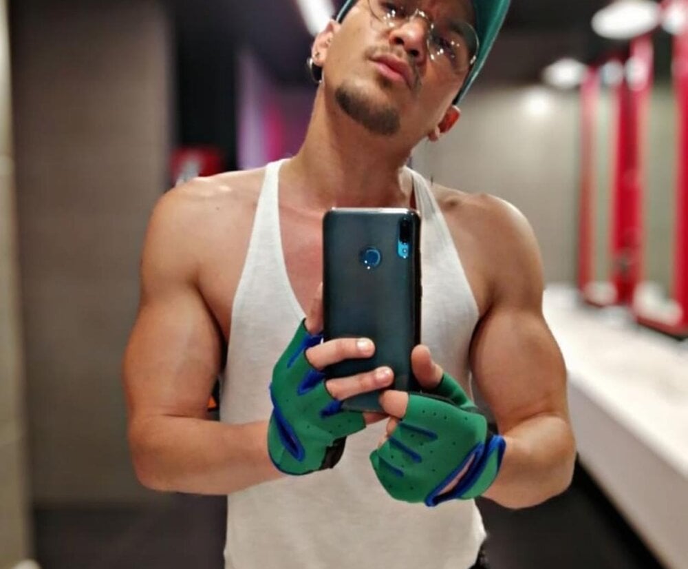 jhony_hot25 from stripchat
