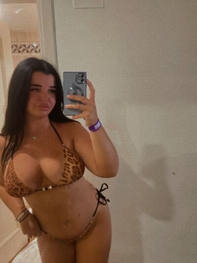 PrettyPaigeBabe - blowjob