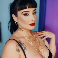 DuchessOfSex's Offline Chat Room