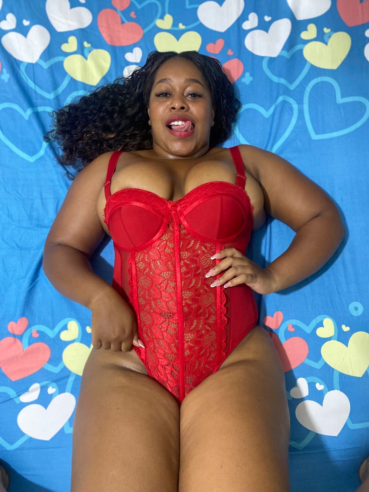 AmaraCoxx