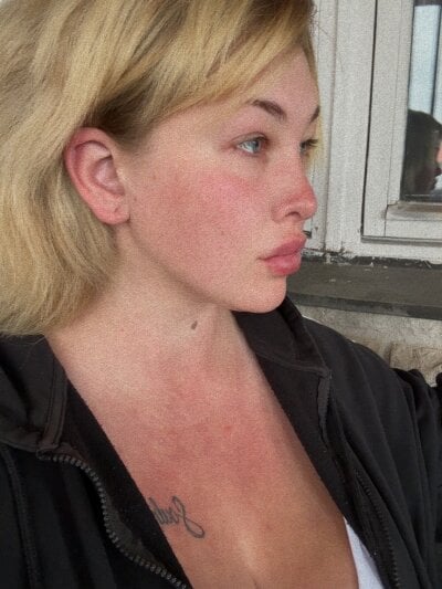 Barbieagain Couple Hd Online Webcam Striptease