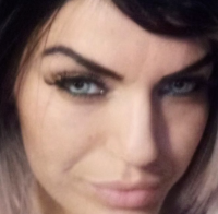 TrippleXTina's Offline Chat Room