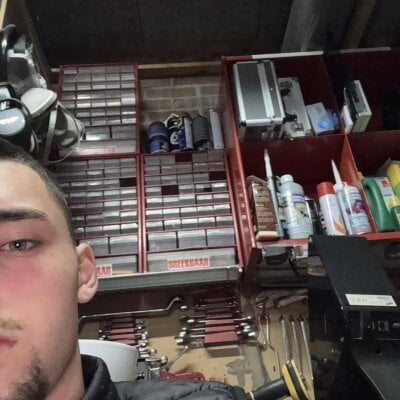 Hotboyserbian