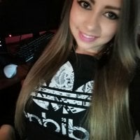 MIA_SWEETT's Offline Chat Room