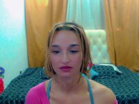 Vivi_Sweetx1's Offline Chat Room