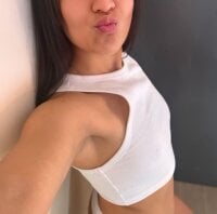 mia_aira's webcam live show