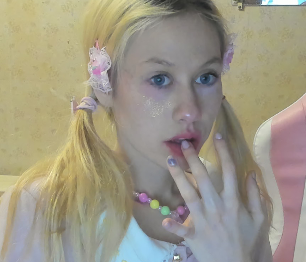 Live sex webcam photo for Silly__Milly #289960756