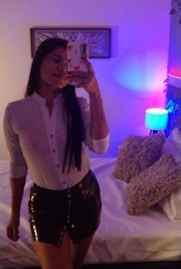 Vanesa_Thompson1's Offline XXX Chat