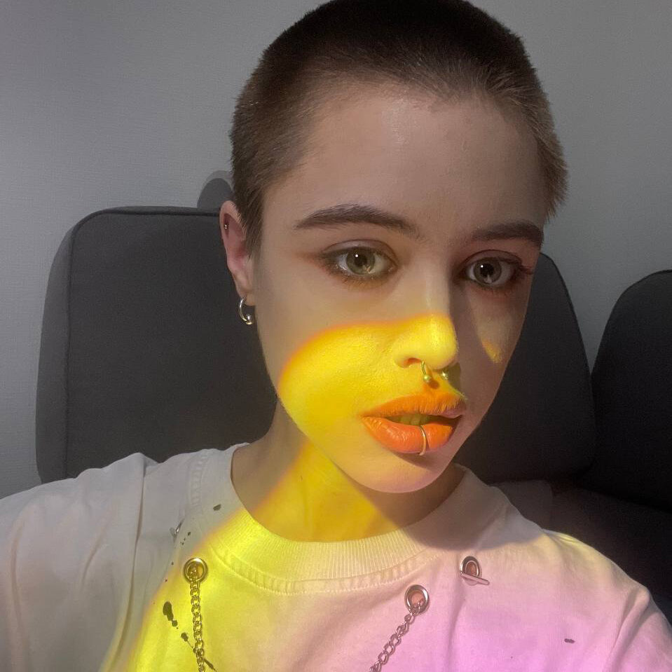 Live sex webcam photo for PamelaYong #289933331