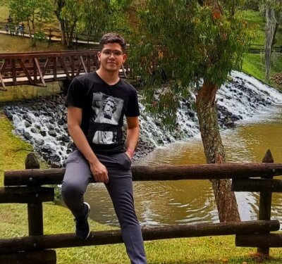 Axel_Cruz Cam Model Profile | Stripchat