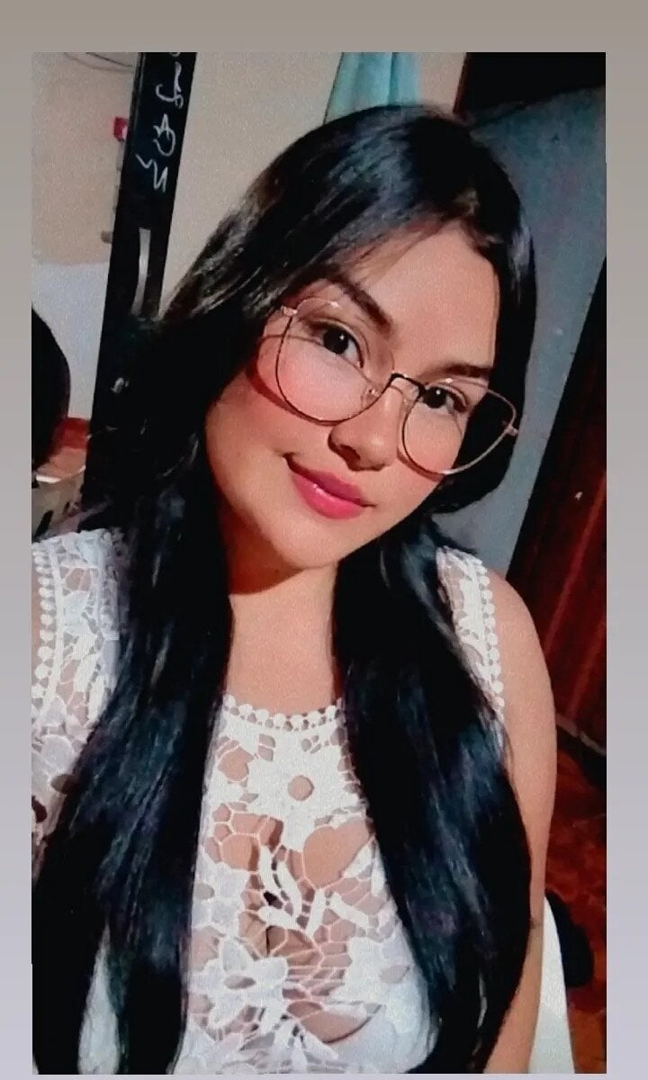 abbie518's Offline XXX Chat