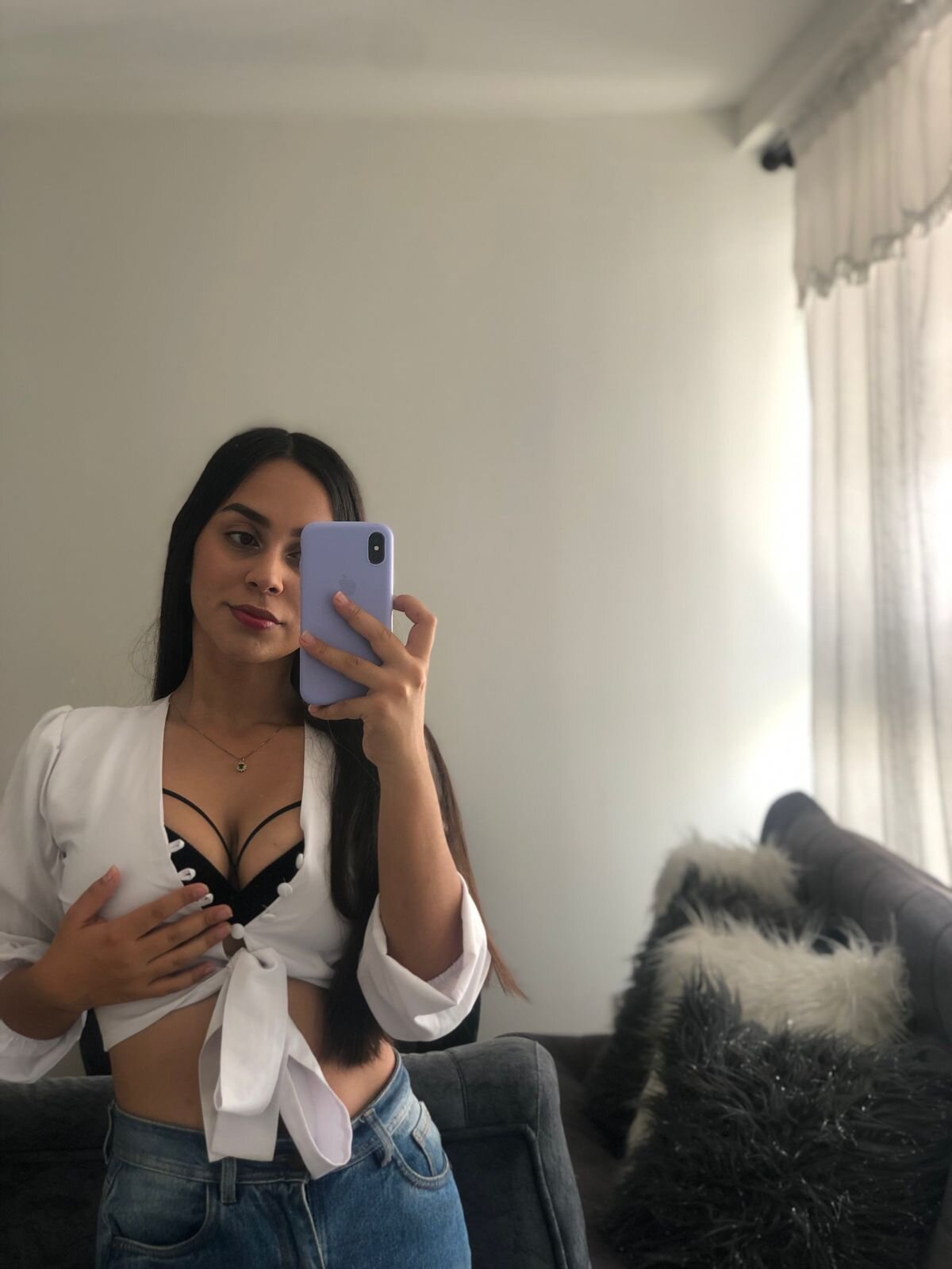 Indira_olii