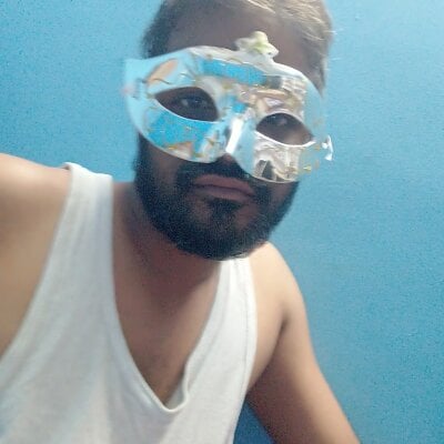 roytoy2326 from stripchat