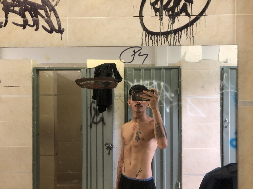 Ocsanis69 – Offline XXX chat