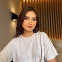SashaCharming's Offline Chat Room