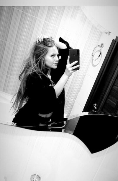 Evasapples - Stripchat Lovense Cam2cam Interactivetoys Girl 