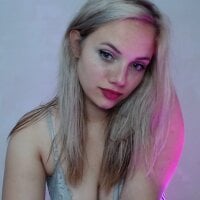 OneJulika's Offline Chat Room