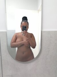 ChanelNo05's Offline XXX Chat