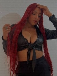 lindsayhoffman18's webcam live show