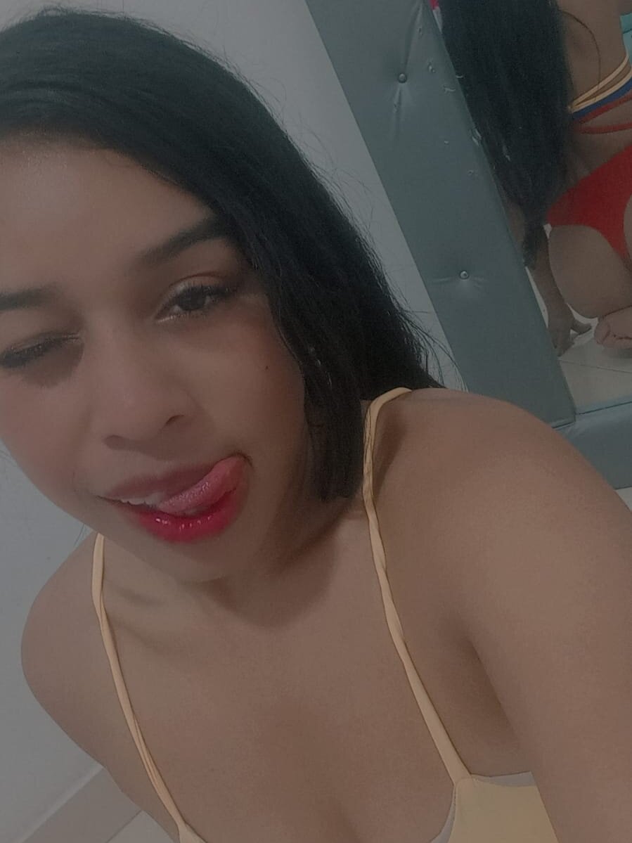 ashly_sexylatina18xx profile