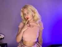 Adelina_Green's Offline Chat Room