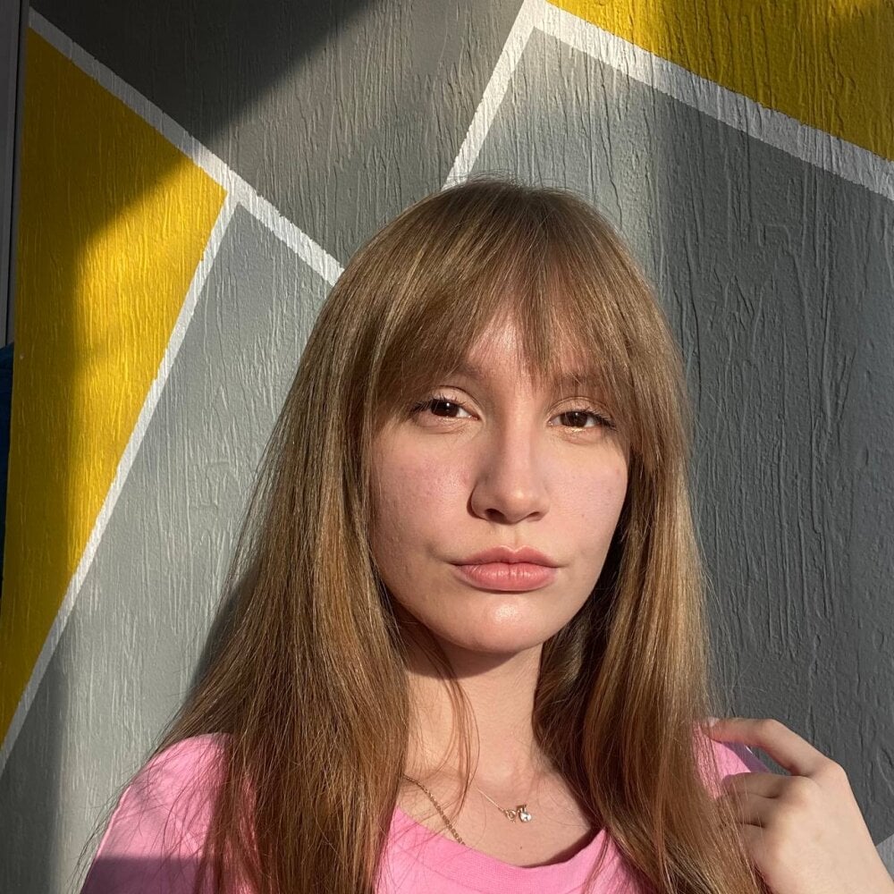 mega-camsex.net arielnasvish1 livesex profile in caucasian cams