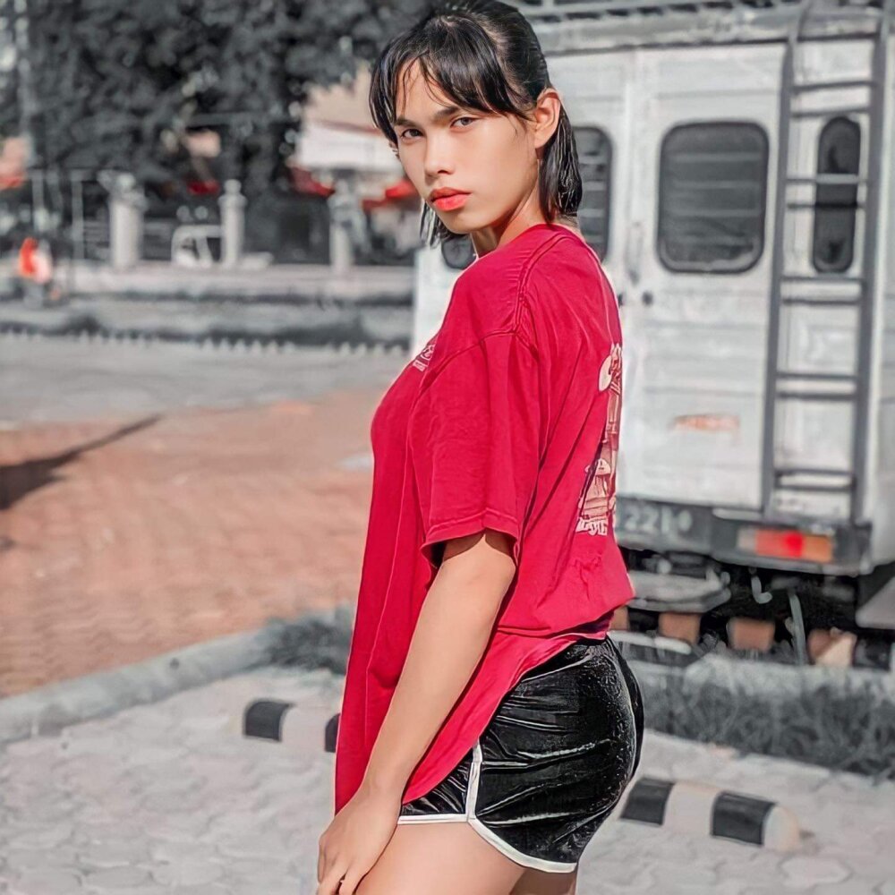 AlaiaYonarya