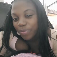 nika98467's Offline XXX Chat