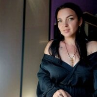 Brunetkaa_'s Offline Chat Room