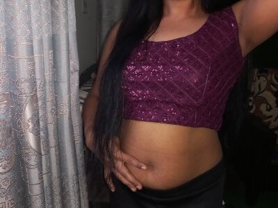Sofia-0 Female Squirtindian Striptease Cam